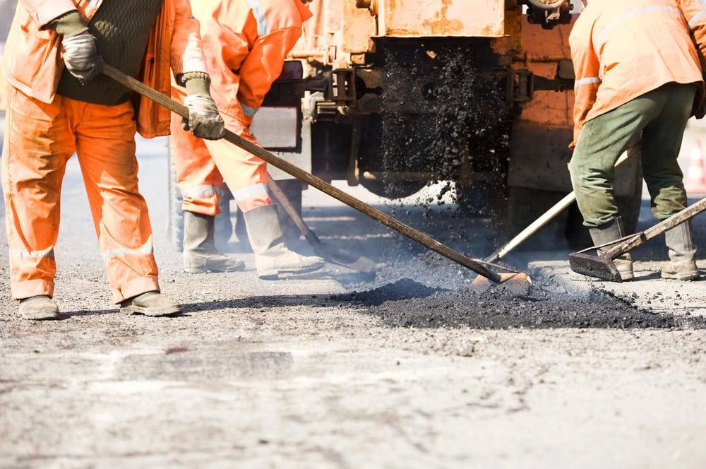 Chicago lawyer representing construction workers injured in highway accidents