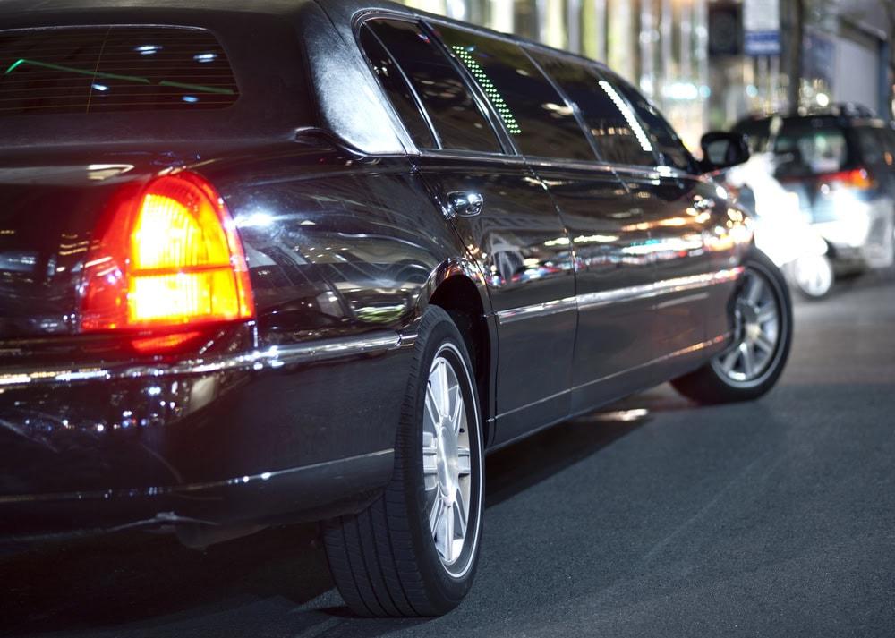 Chicago limo accident lawyer discussing serious car accident injuries with a client