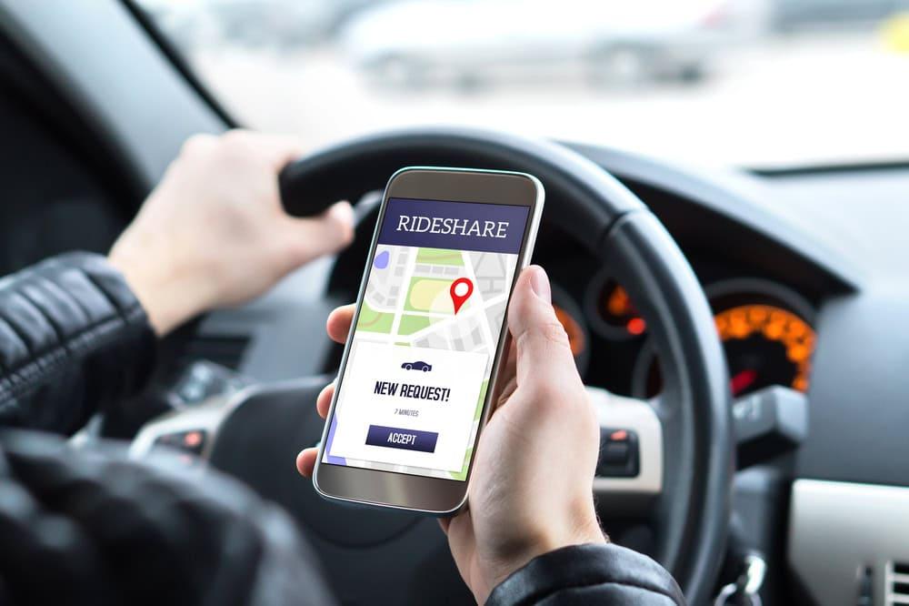 Lyft driver learning about different periods of insurance coverage