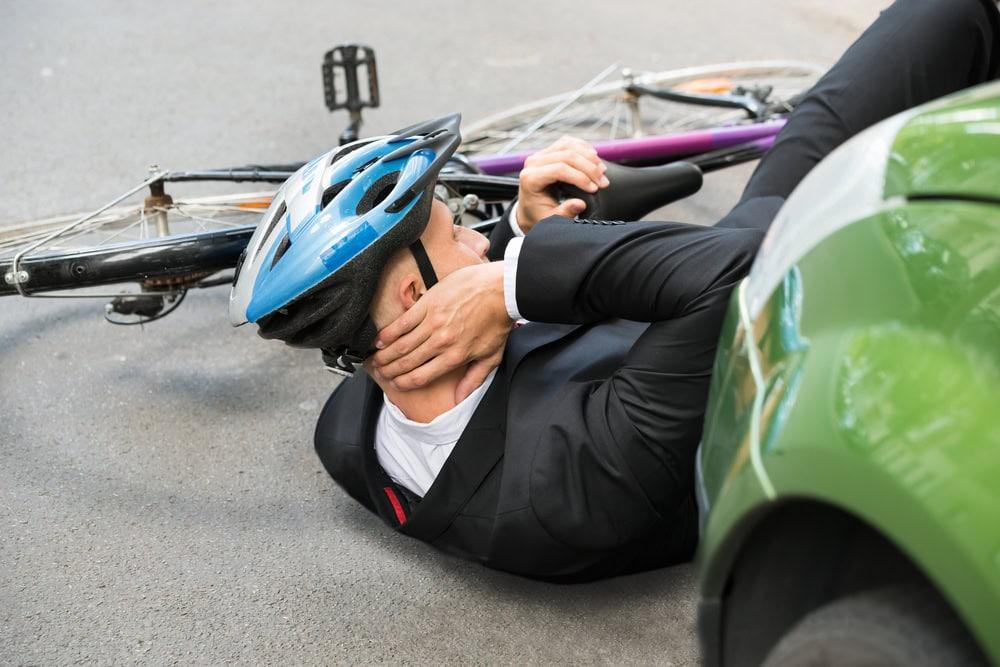 Attorney in Chicago providing guidance on bicycle accident settlements.