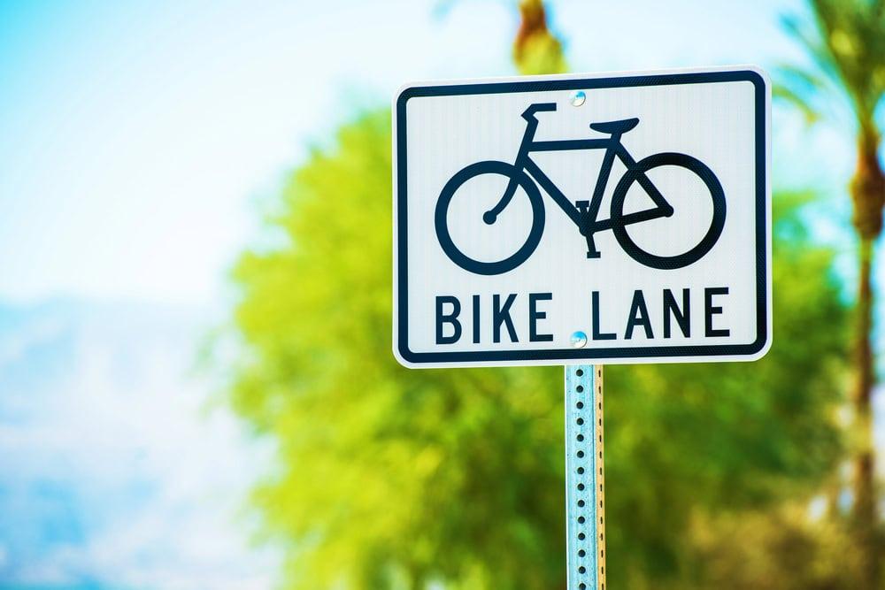 A Chicago attorney explaining bicycle laws and traffic regulations for cyclists.