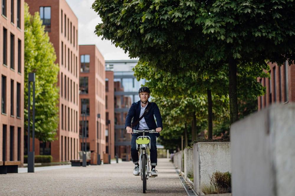 Legal guidance for cyclists injured in a bicycle accident in Chicago.