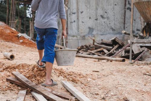Risks and Protections for Undocumented Workers in Construction 