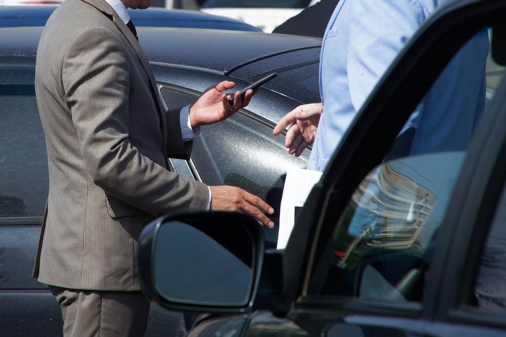 Experienced car accident lawyer in Chicago negotiating settlements.