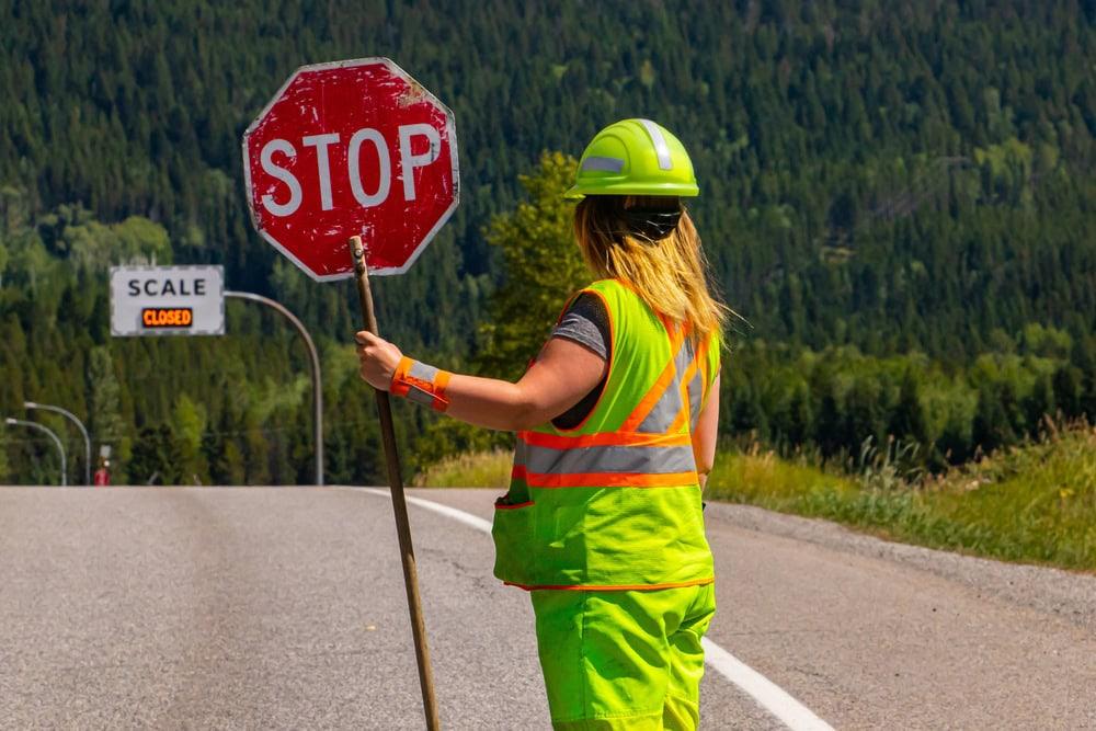 Personal injury lawyer for highway crashes involving construction workers.