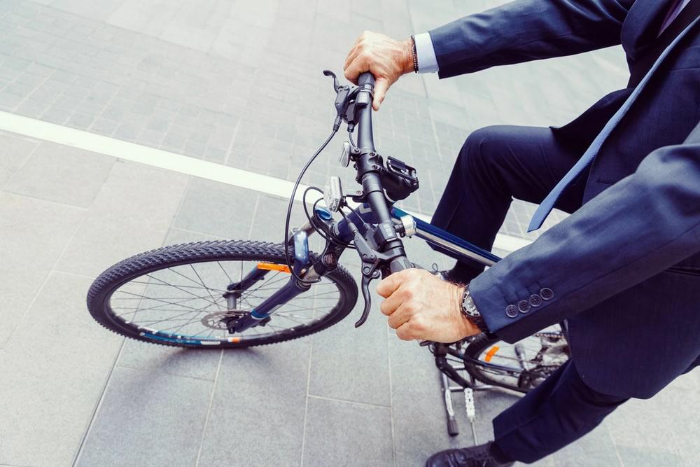 Chicago bicycle accident lawyer explaining average settlement amounts.