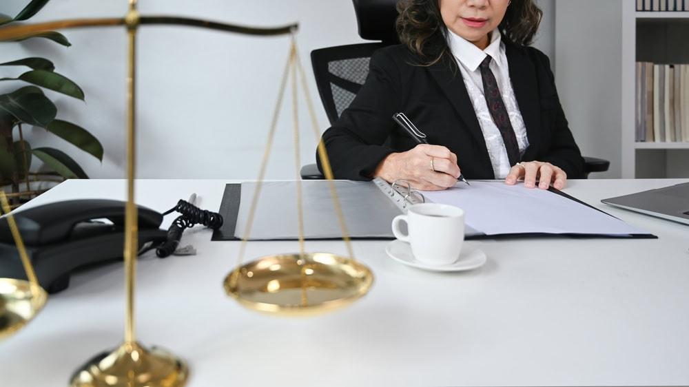 Chicago lawyer helping families secure settlements for nursing home neglect cases.