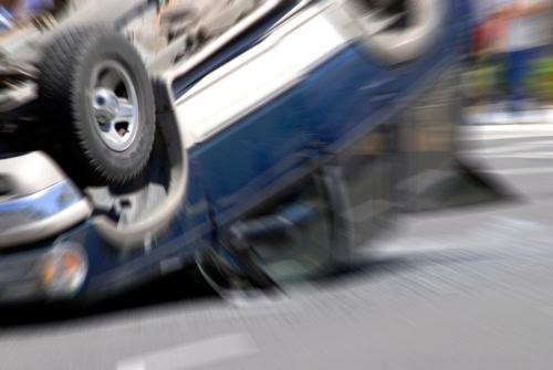 How do vehicle rollover