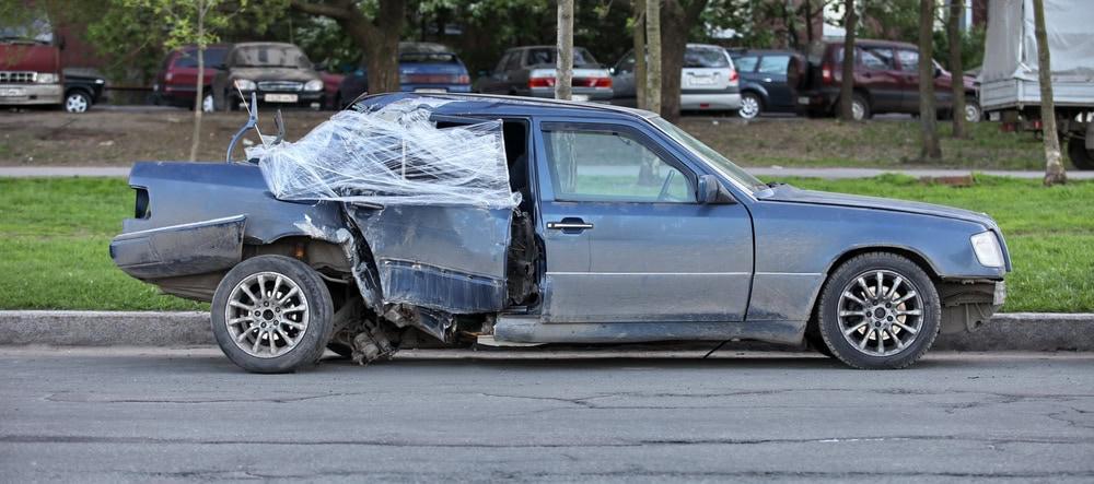 T-bone crash at a busy Chicago intersection with emergency vehicles present